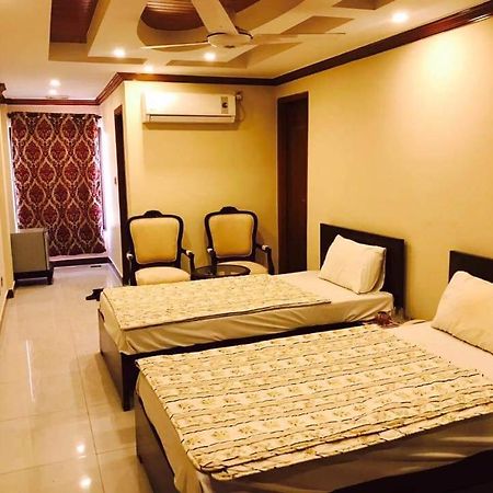 Pak Hotel Islamabad Esterno foto
