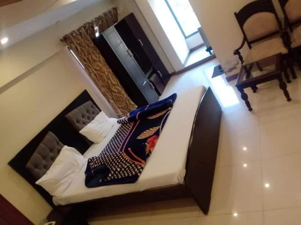 Pak Hotel Islamabad Esterno foto